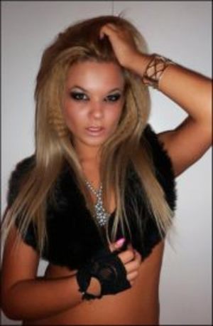 Amari from Colorado is looking for adult webcam chat