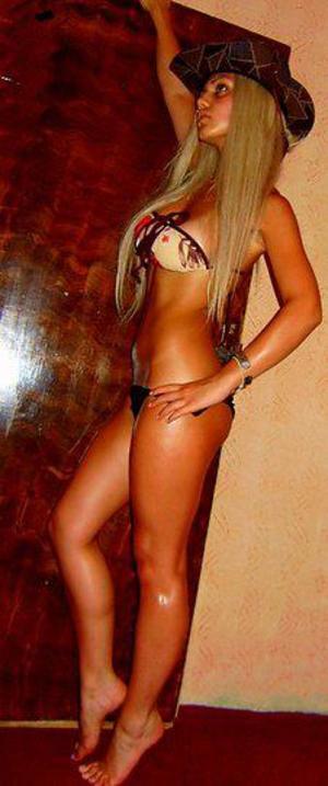 Cheyenne from North Dakota is looking for adult webcam chat