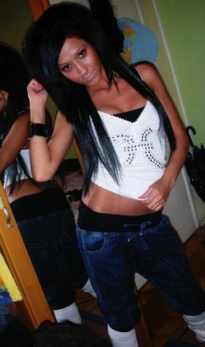 Sandra is a cheater looking for a guy like you!