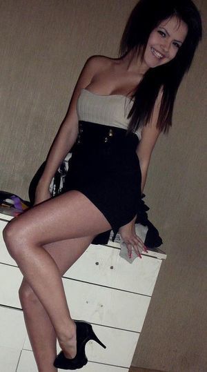 Angelica from Oregon is looking for adult webcam chat