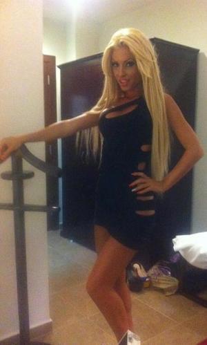 Escorts like Alyssa are down to fuck you now!