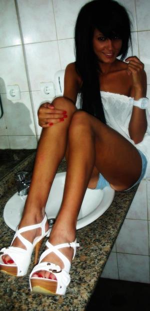 Looking for local cheaters? Take Isabel from Missouri home with you