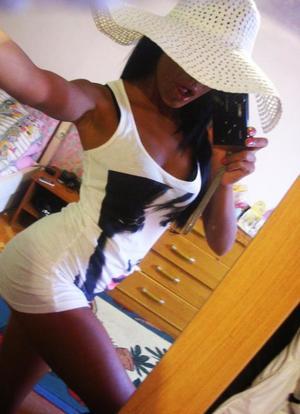 Meet local singles like Alyson from Illinois who want to fuck tonight