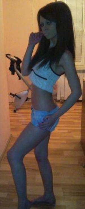 Meet local singles like Christen from California who want to fuck tonight