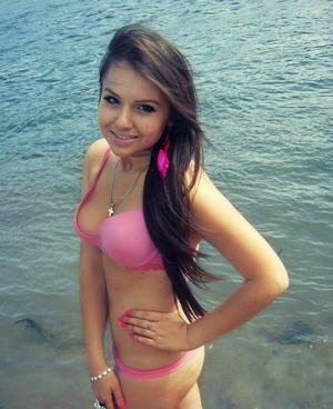 Escorts like Samantha are down to fuck you now!