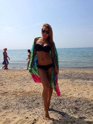 Kristin from California is looking for adult webcam chat