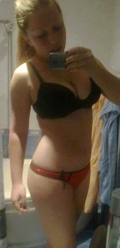 Escorts like Jami are down to fuck you now!