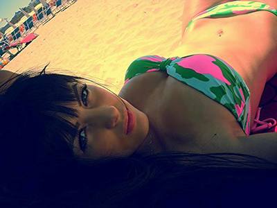 Joelle from Florida is looking for adult webcam chat