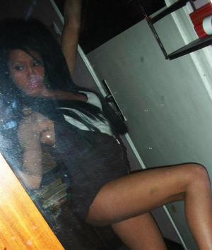 Looking for local cheaters? Take Darlene from Washington home with you