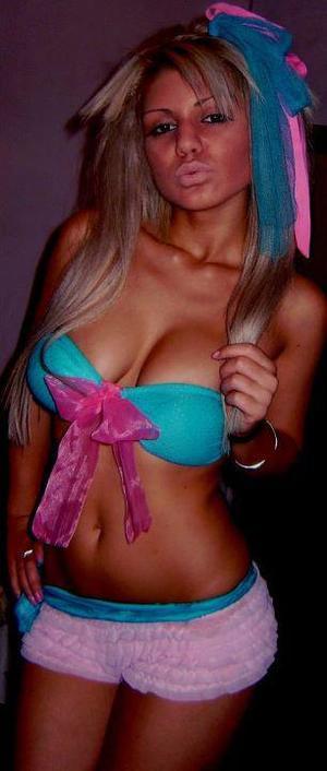 Letitia from Louisiana is looking for adult webcam chat
