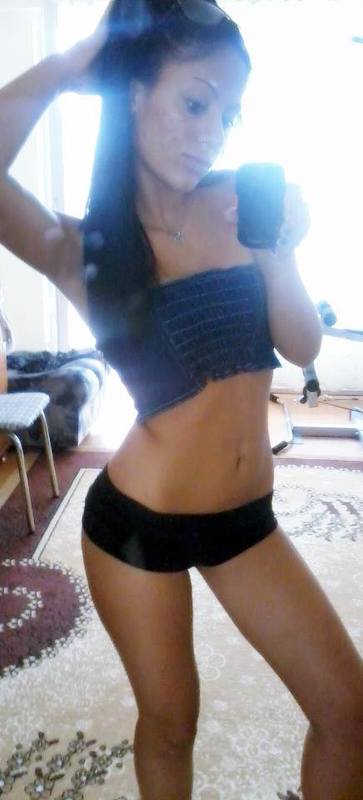 Looking for girls down to fuck? Leslie from Missouri is your girl