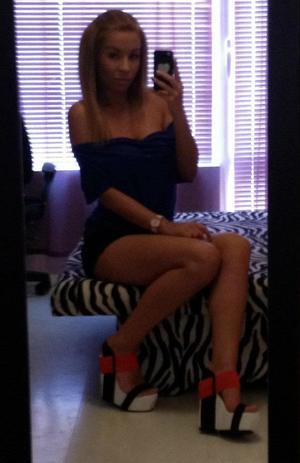 Sasha from Kentucky is interested in nsa sex with a nice, young man