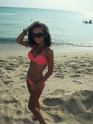 Roxanne from Pennsylvania is looking for adult webcam chat