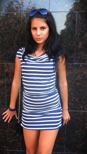 Jeneva is a cheater looking for a guy like you!