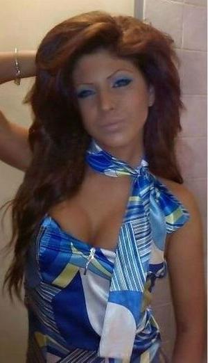 Looking for local cheaters? Take Ariana from Georgia home with you
